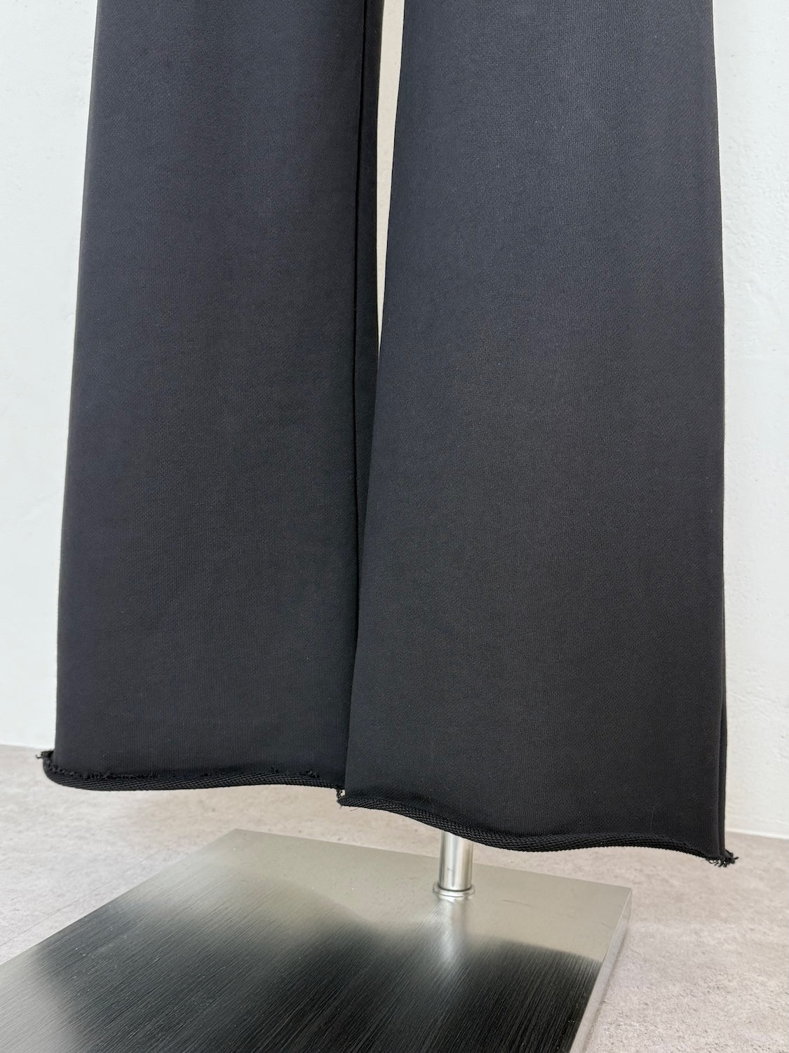 Cut-off Sweat Wide Pants