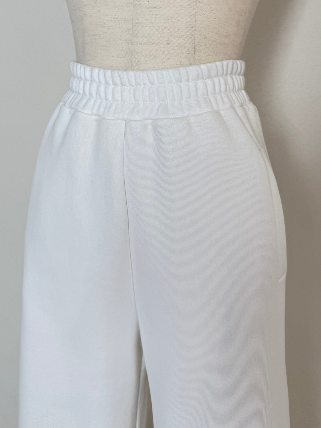 Cut-off Sweat Wide Pants