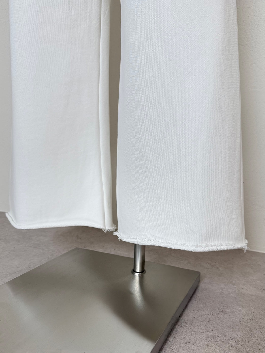 Cut-off Sweat Wide Pants