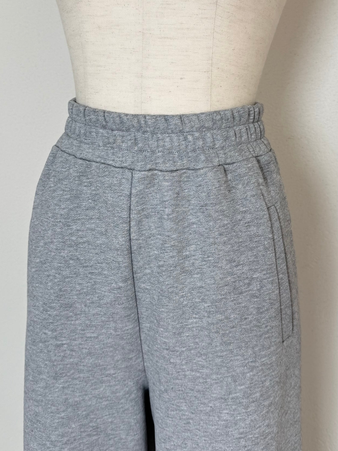 Cut-off Sweat Wide Pants