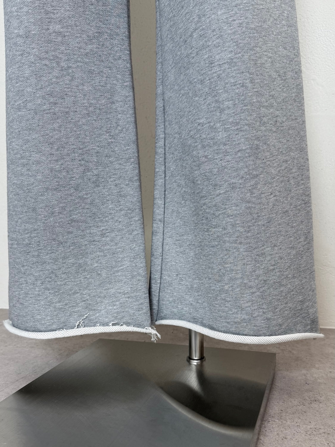 Cut-off Sweat Wide Pants