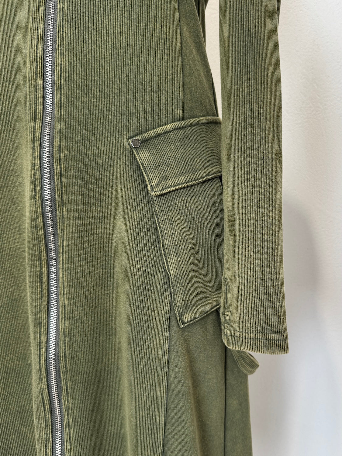 ピグメント Rib フーディー Zipワンピース