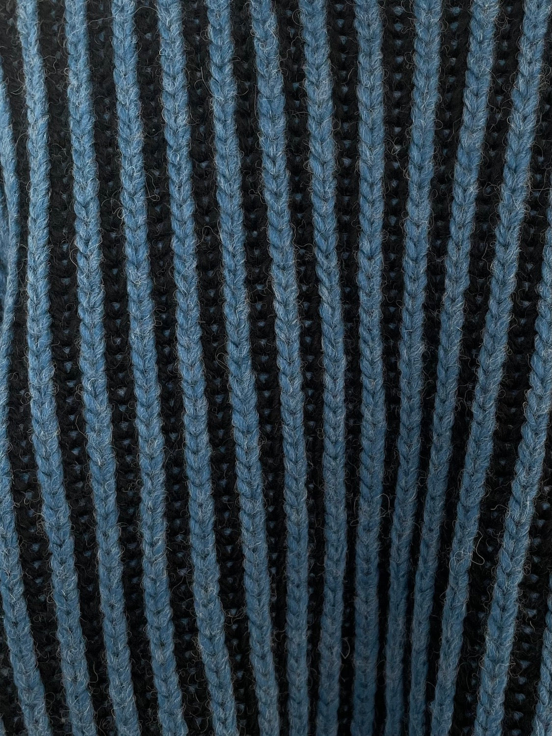 BLACK ストライプ クロップド Wool Knit