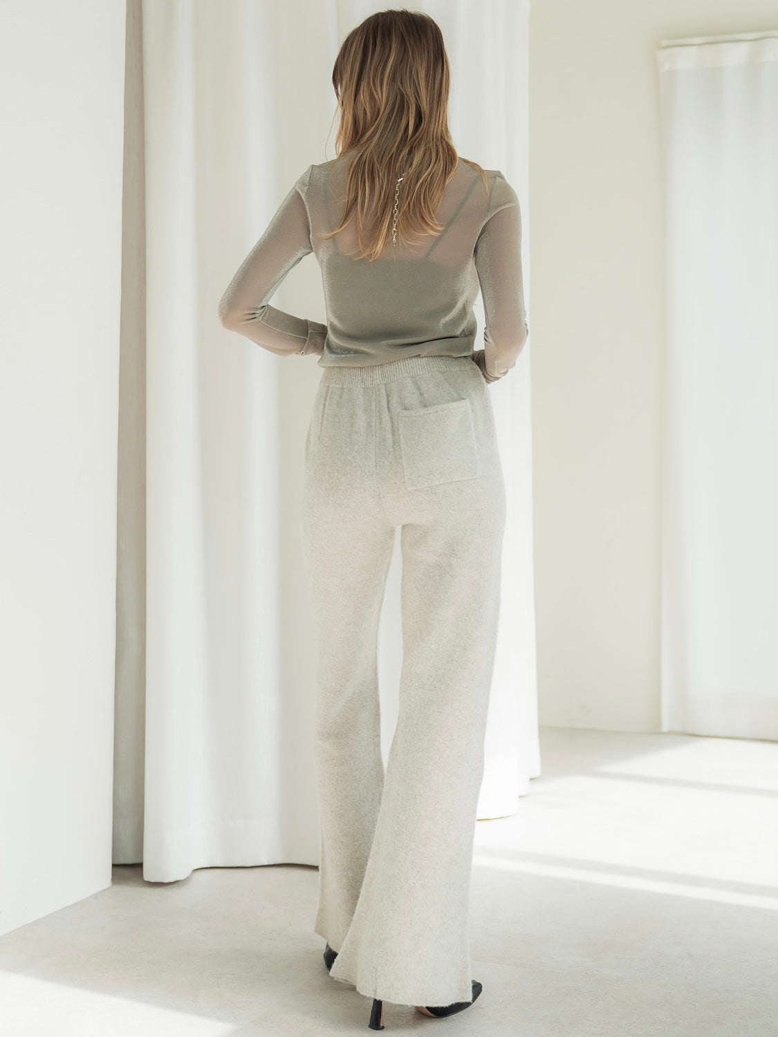 Wool knit semi-flared pants