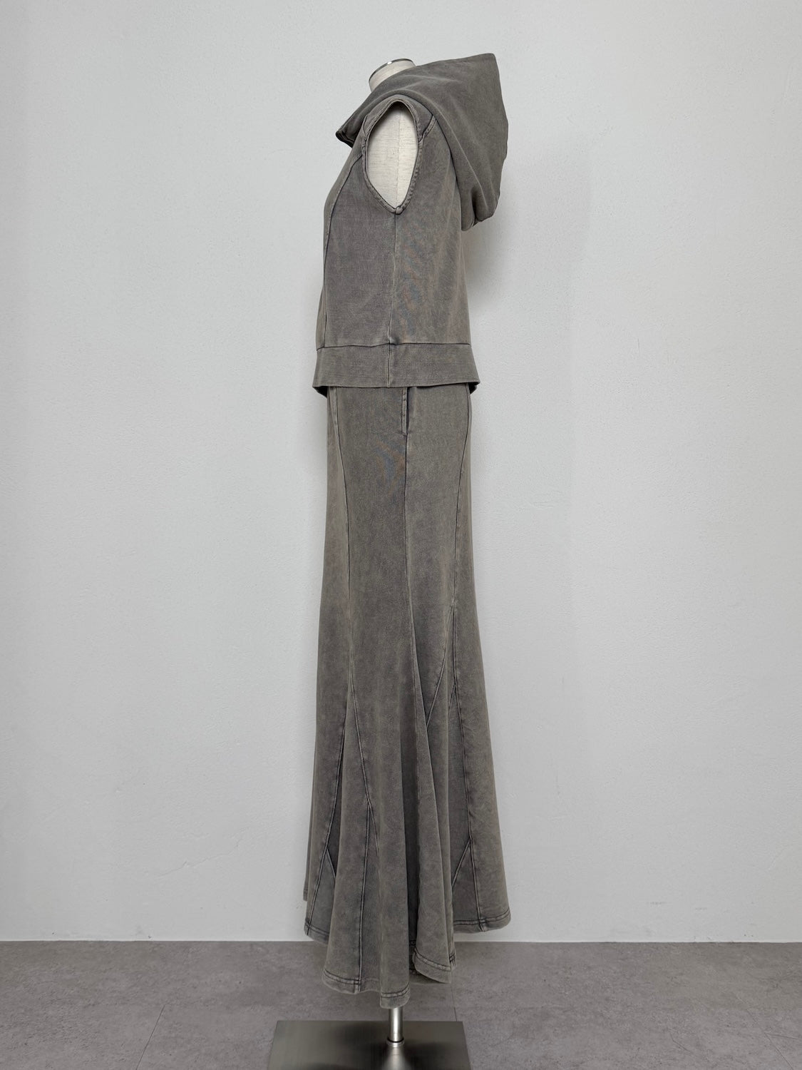 Pigment Sweat Mermaid Skirt Set-up