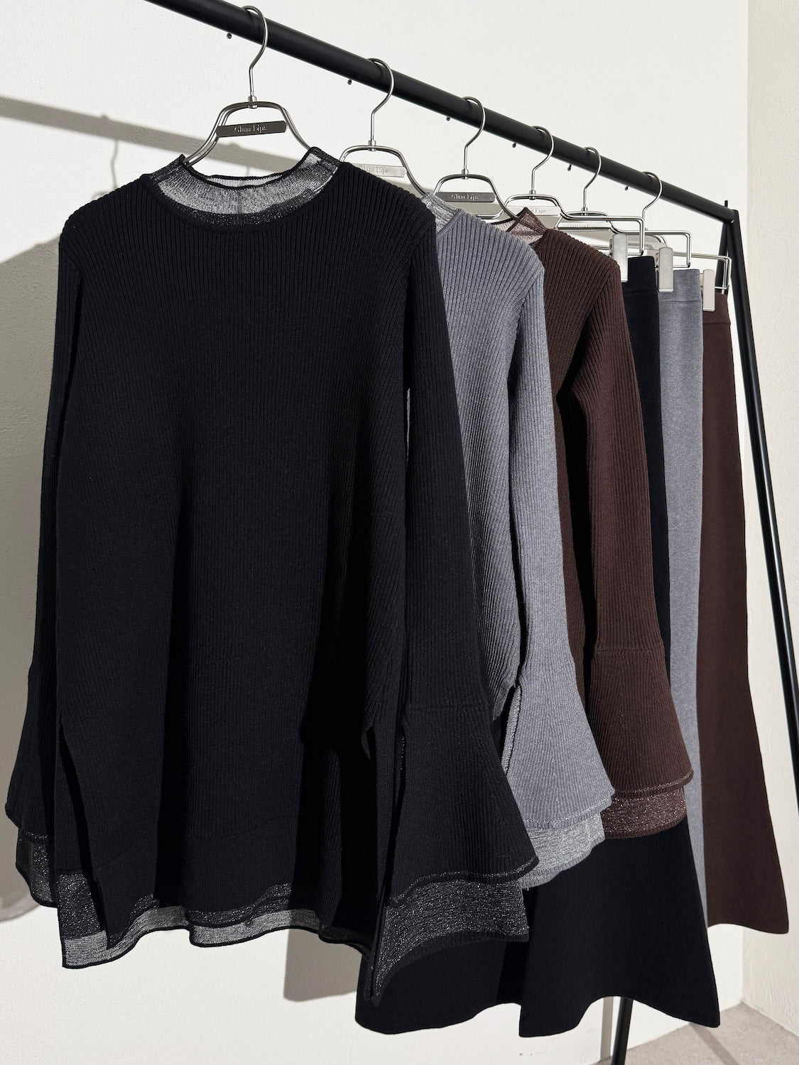 Sheer レイヤーカフス KNIT セットアップ