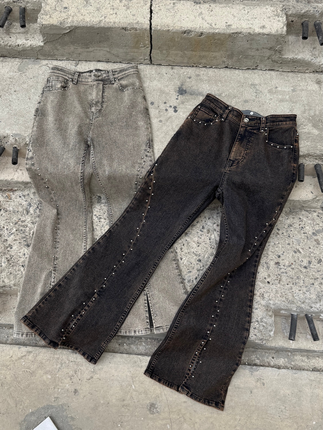 Multi スタッズ Stretch デニム