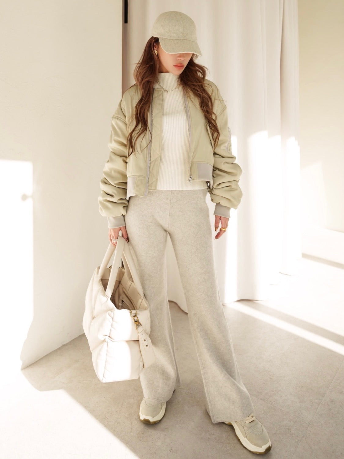 Wool knit semi-flared pants