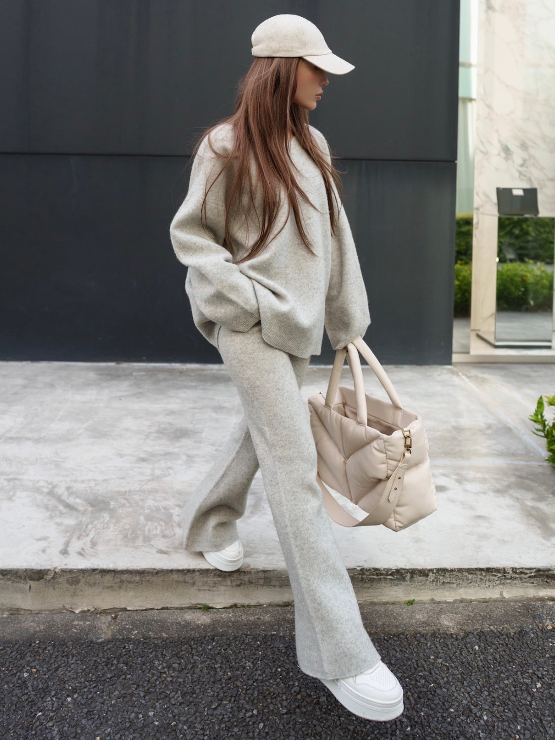 MODEL:159cm<br>着用サイズ0 <br>COLOR:グレー