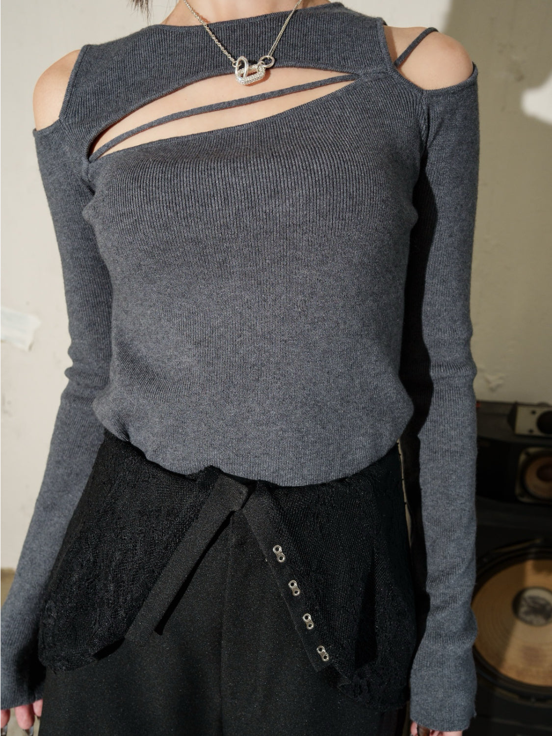 カット ストラップ KNIT ロングスリーブ