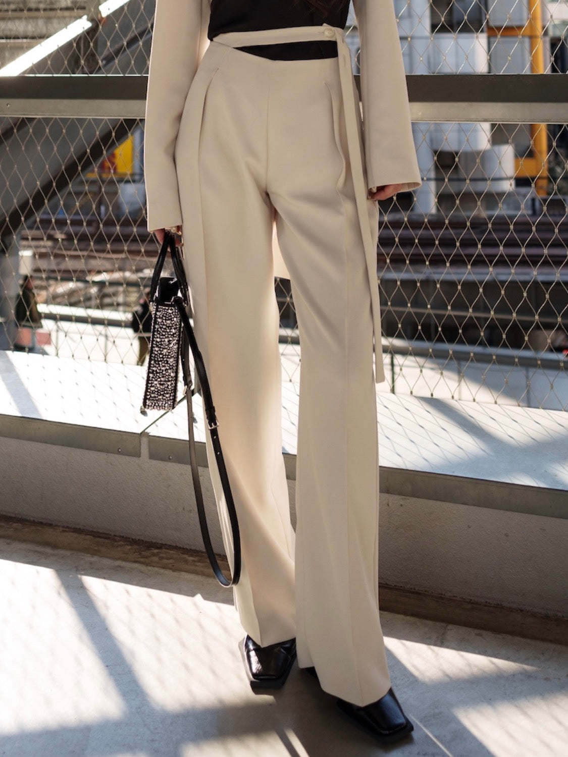 MODEL:159cm<br>着用サイズ:0<br>COLOR:ライトベージュ