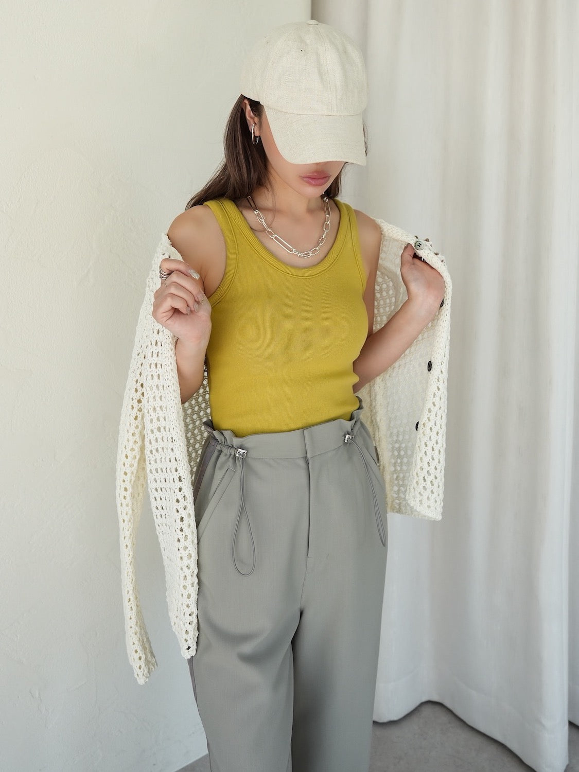MODEL:159cm<br>COLOR:マスタード