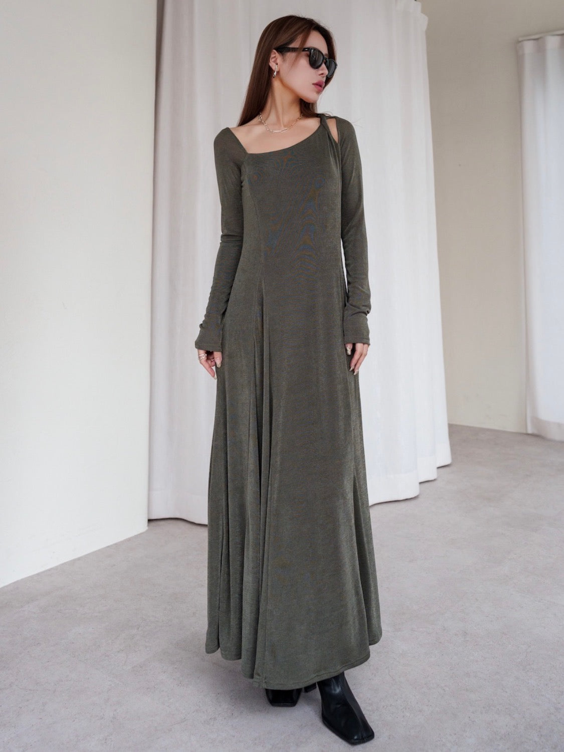 Twist ショルダー ラメ One-piece