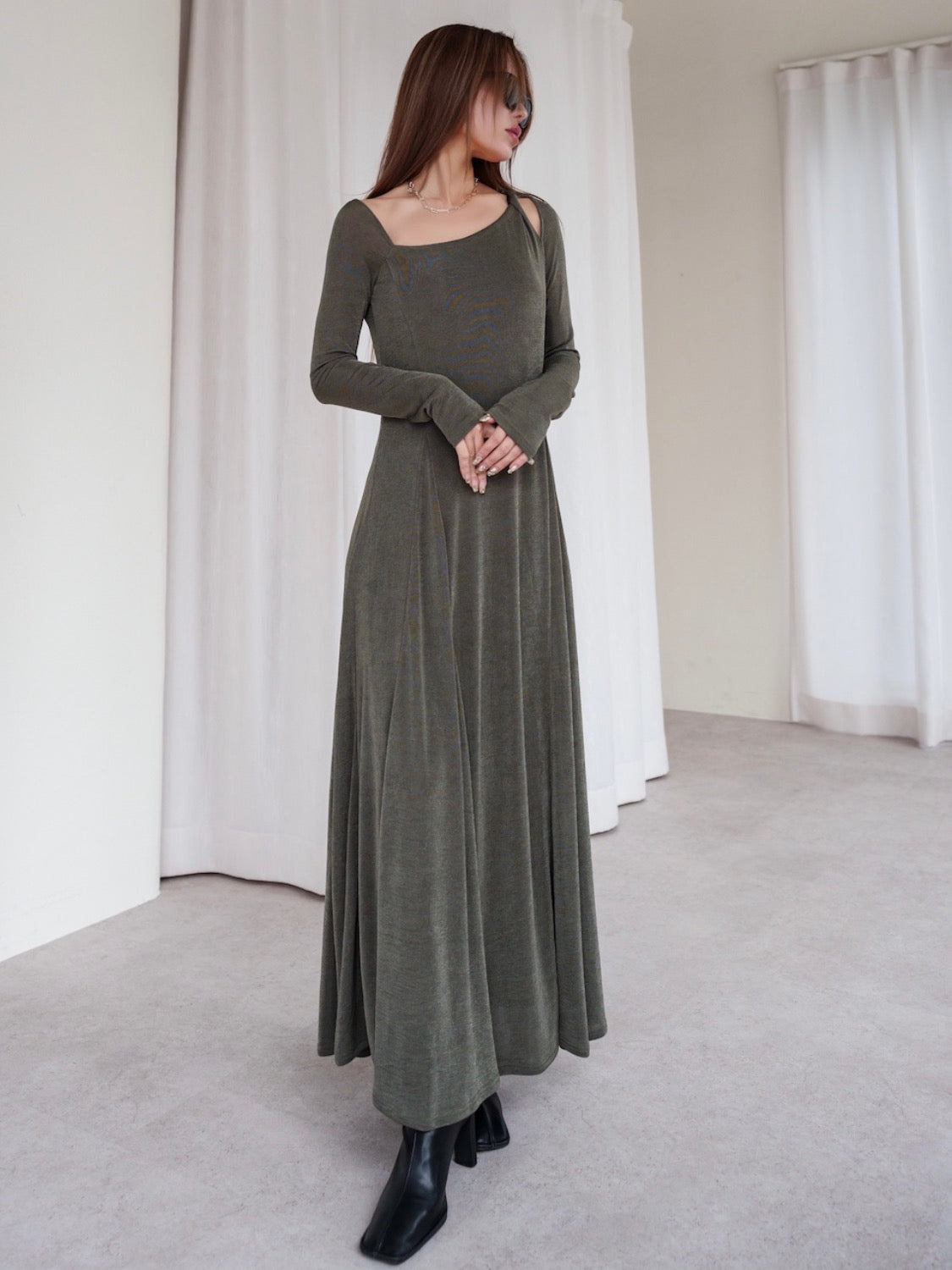 Twist ショルダー ラメ One-piece