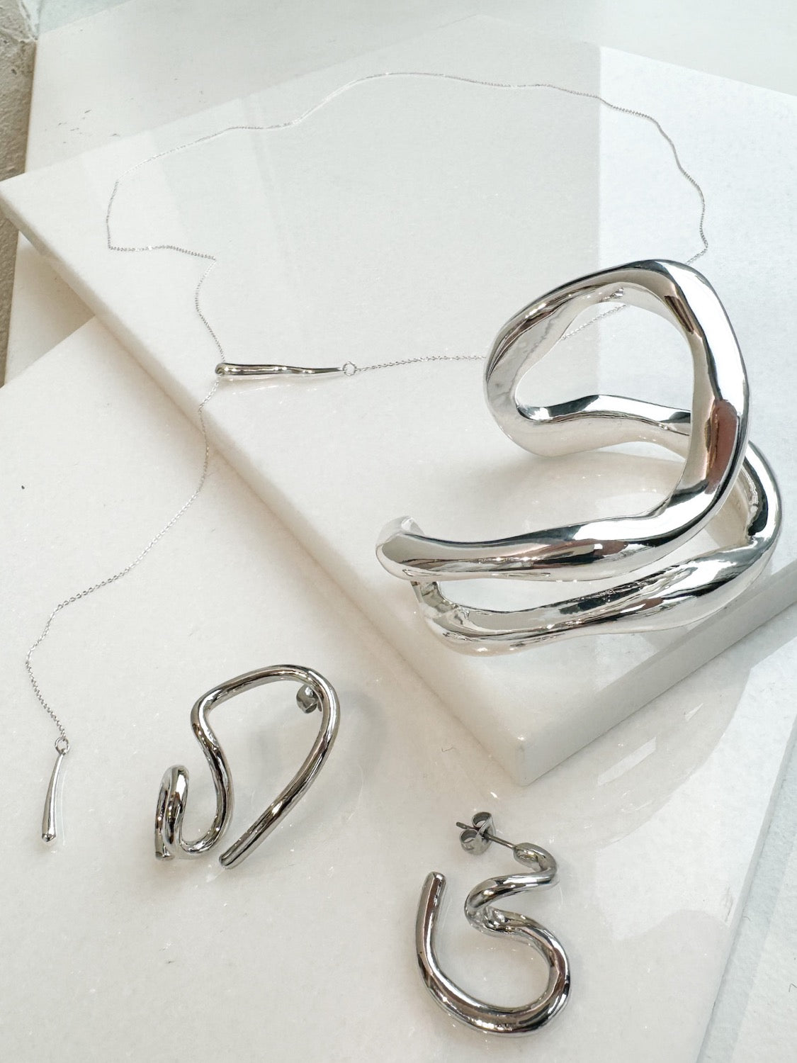 Twisted Drop Lariat Necklace