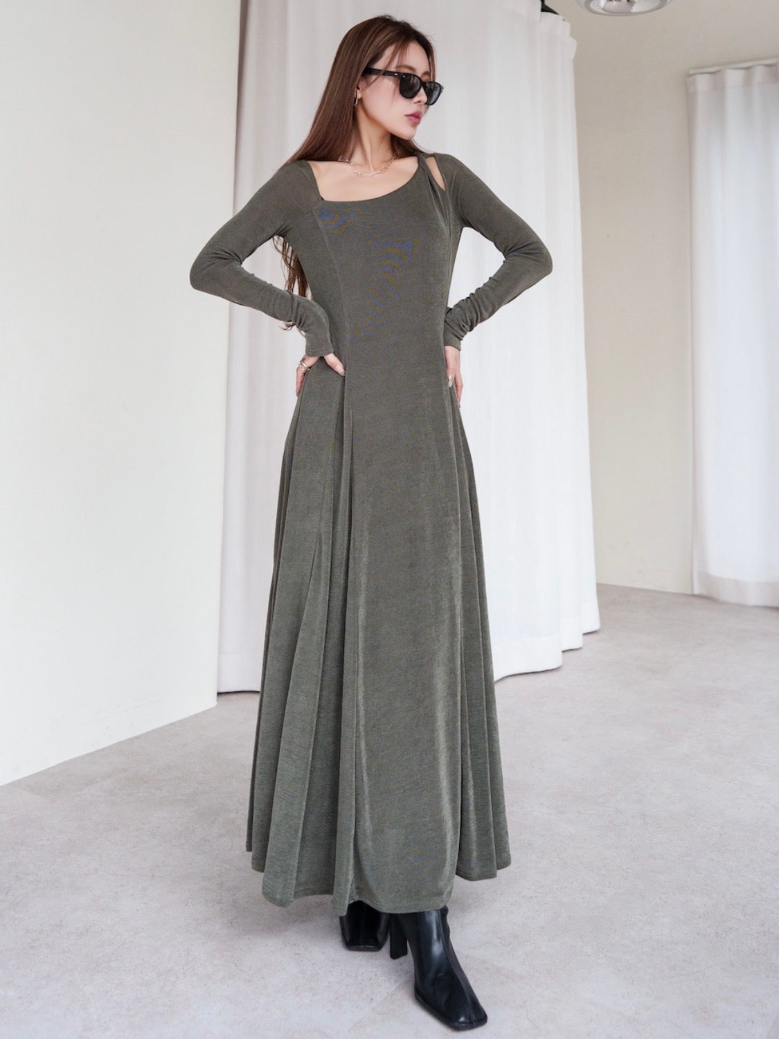 Twist ショルダー ラメ One-piece