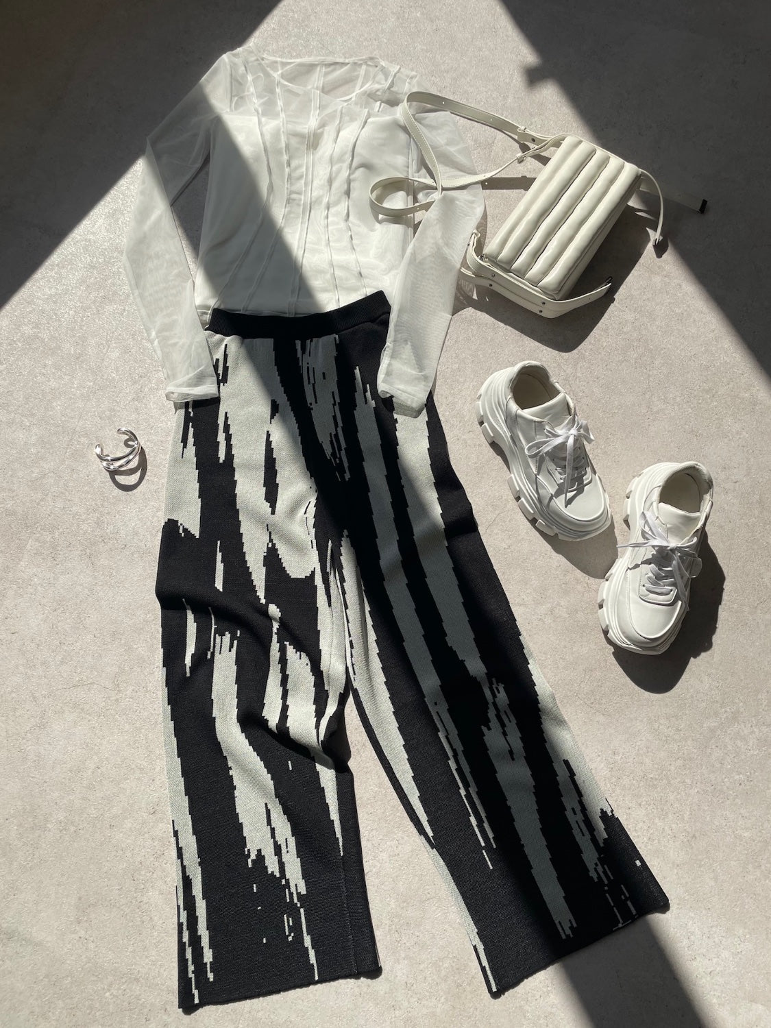 Pixel design knit pants