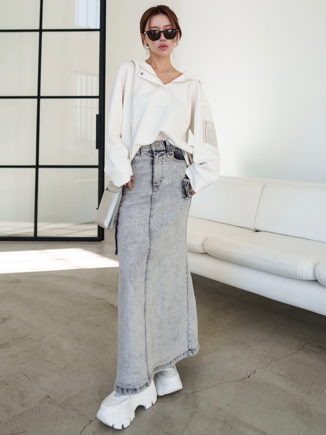 MODEL:159cm<br>COLOR:ホワイト