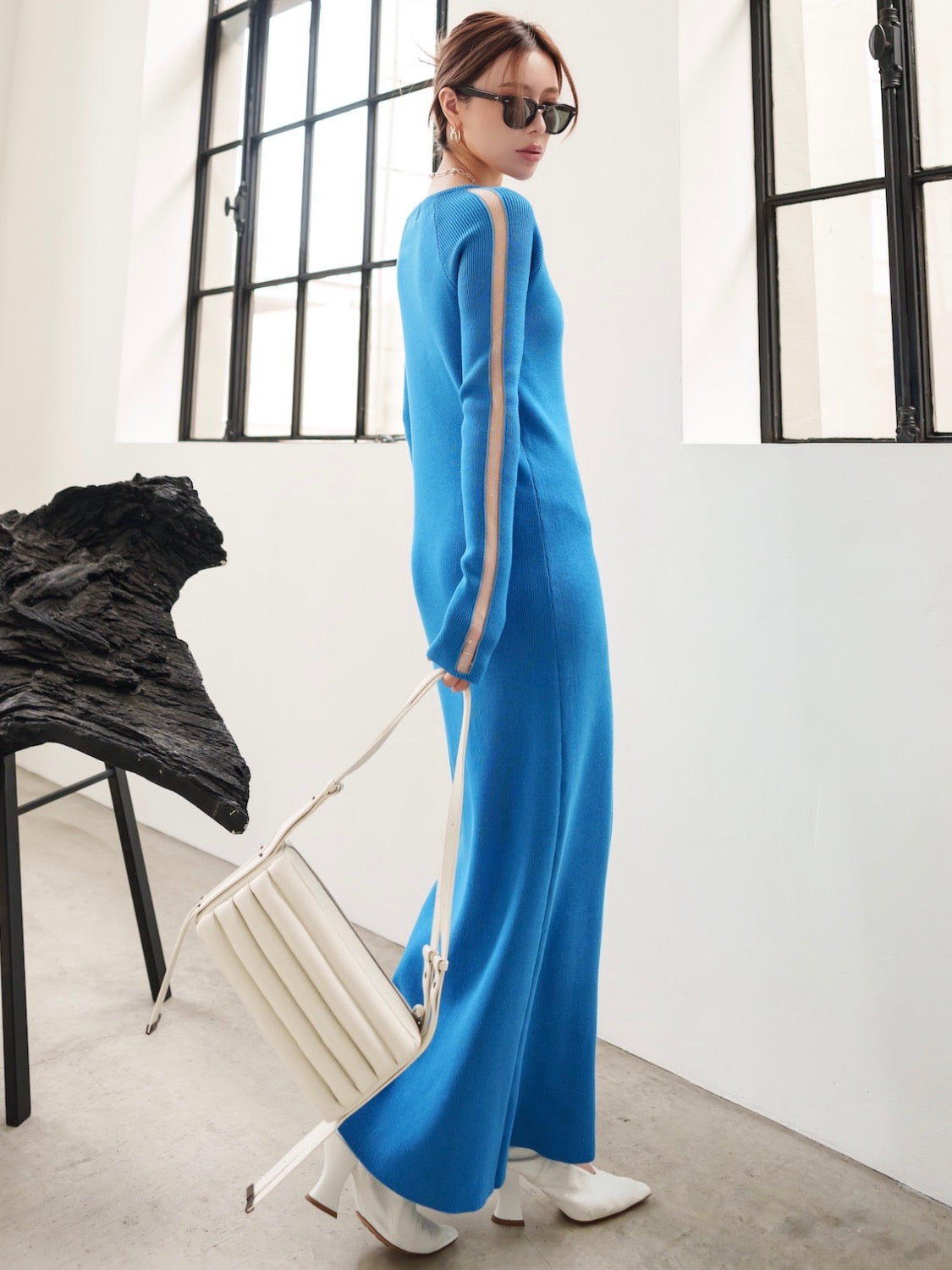 MODEL:159cm<br>COLOR:ブルー