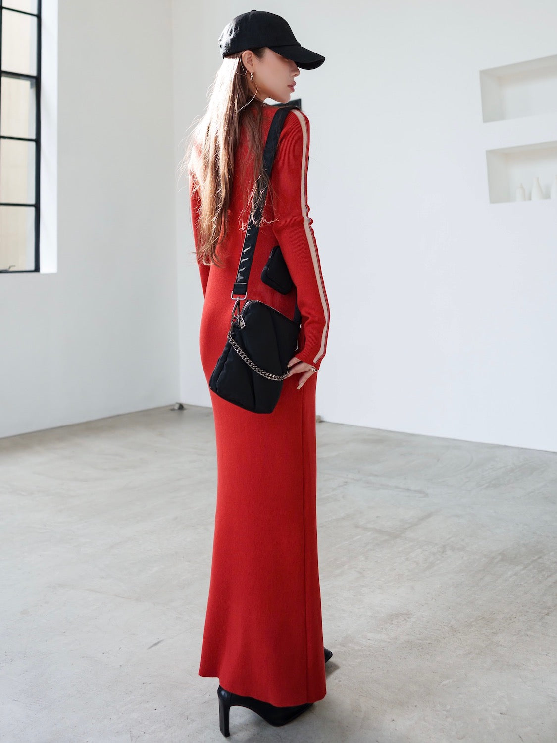 MODEL:159cm<br>COLOR:レッド