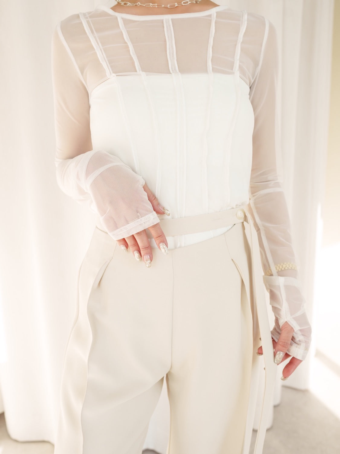 シームデザイン Sheer トップス