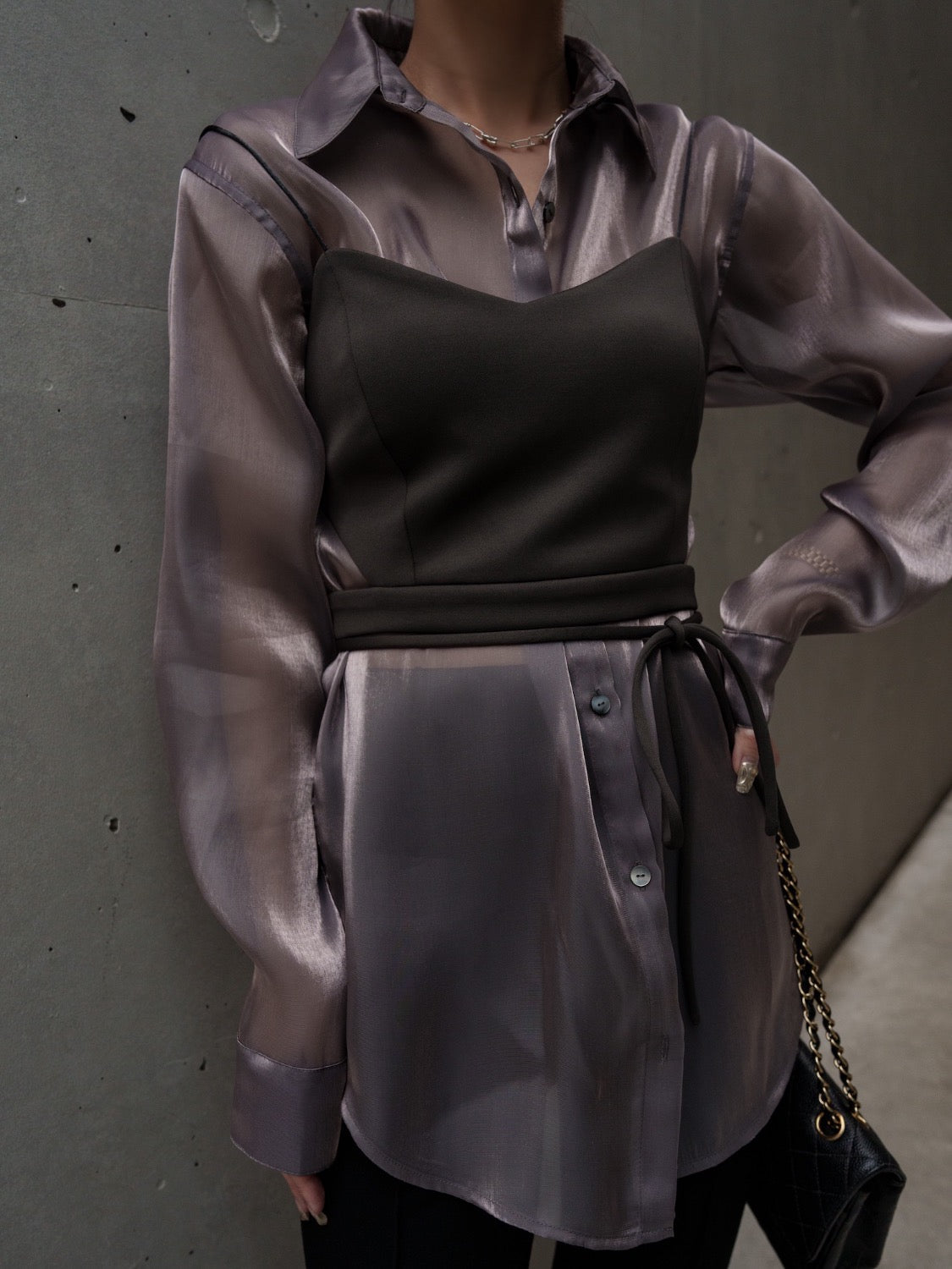 COLOR:チャコール