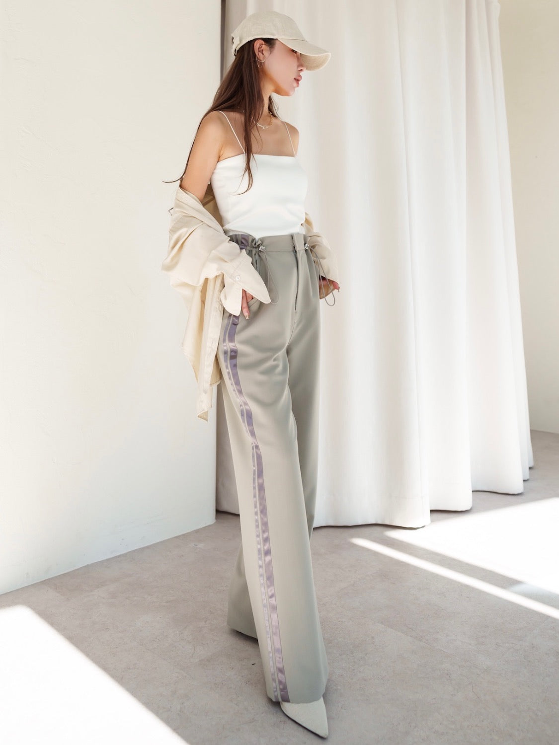 MODEL:159cm<br>COLOR:グレージュ