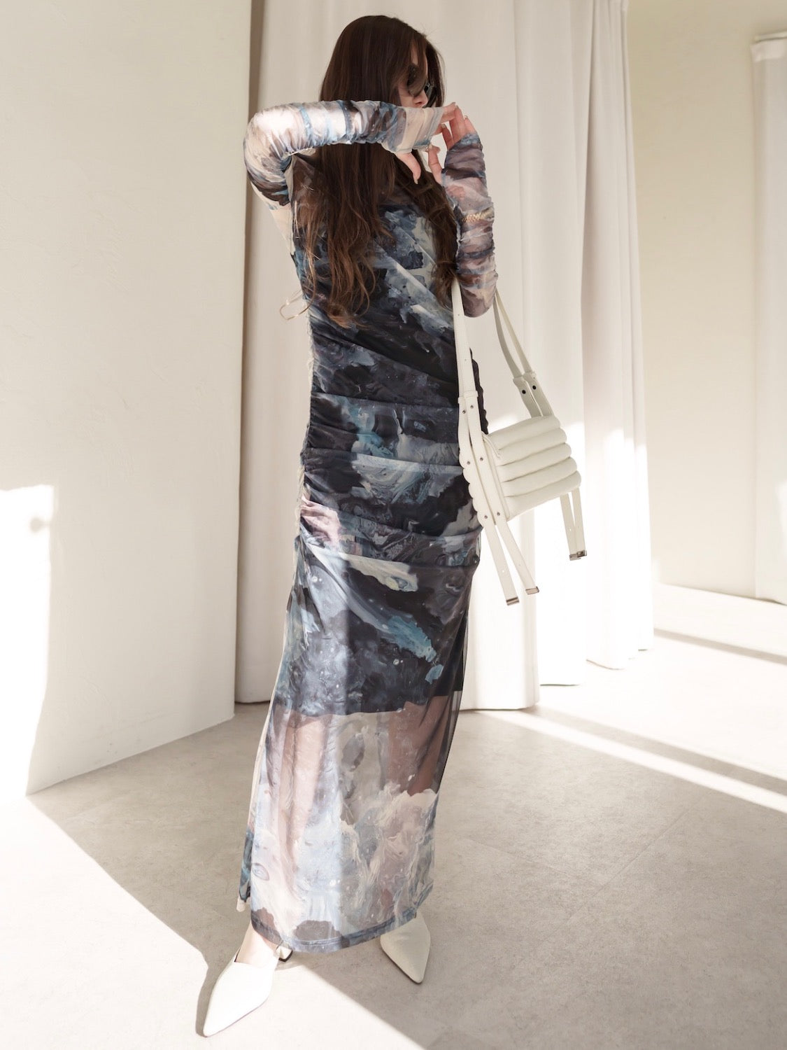 MODEL:159cm<br>COLOR:グレー