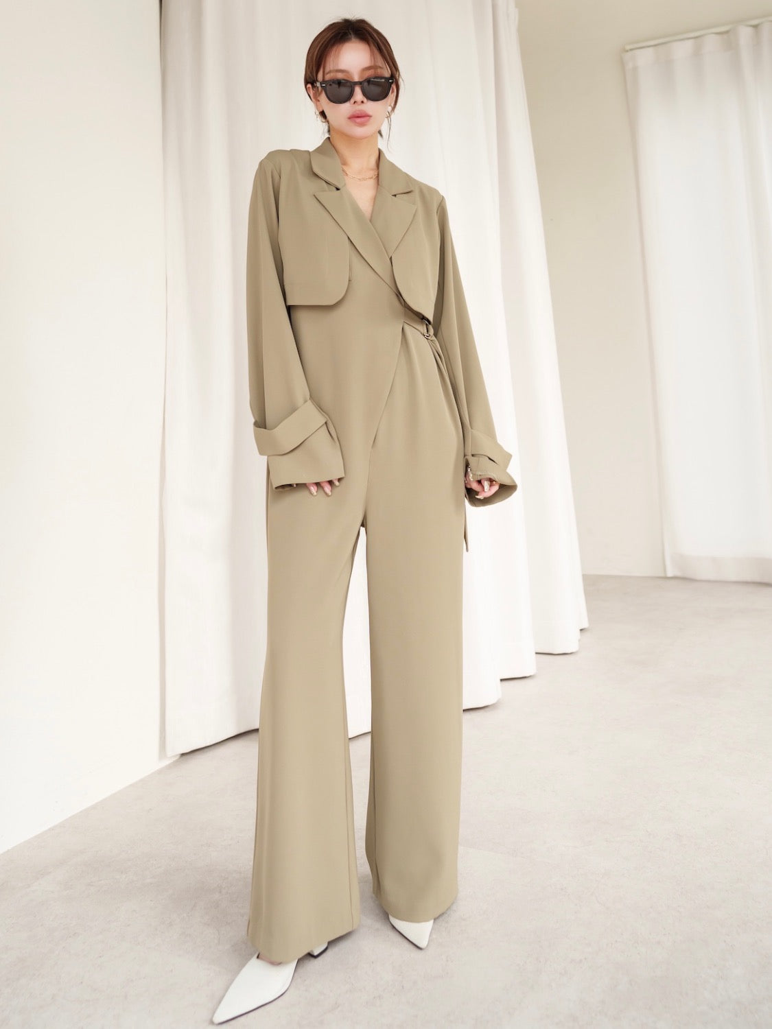 MODEL:159cm<br>COLOR:ベージュ