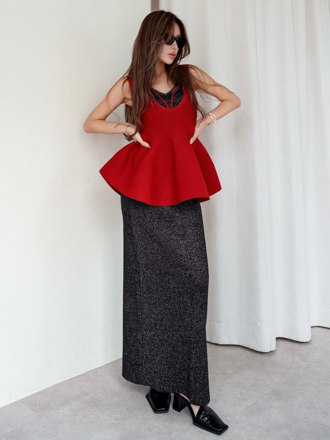 MODEL:159cm<br>COLOR:レッド