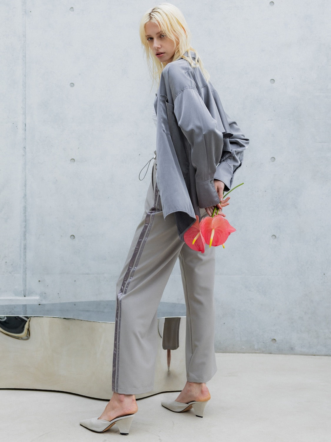 MODEL:175cm<br>COLOR:グレー