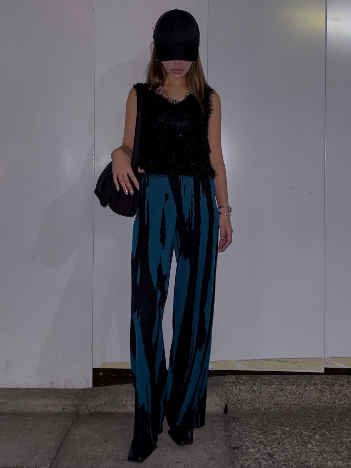 MODEL:159cm<br>COLOR:ブルー