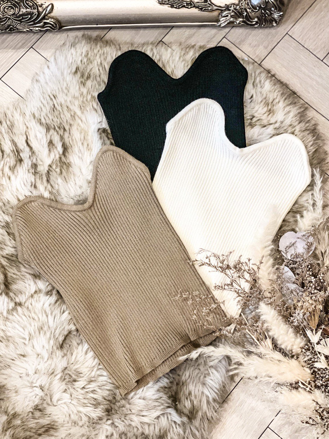 Heart Cut Simple Summer-knit Bare Bustier
