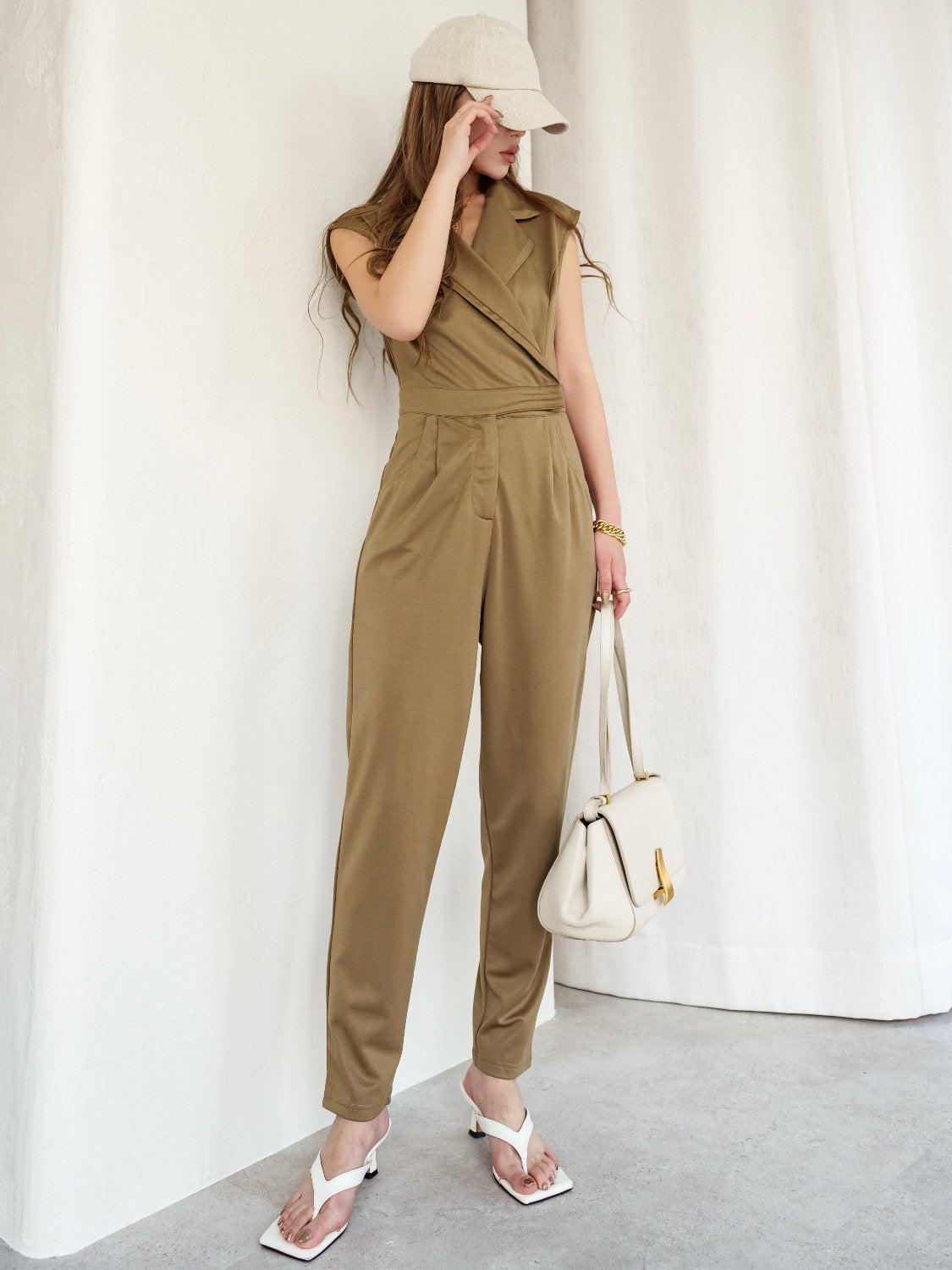 ノッチドカラー Jumpsuit