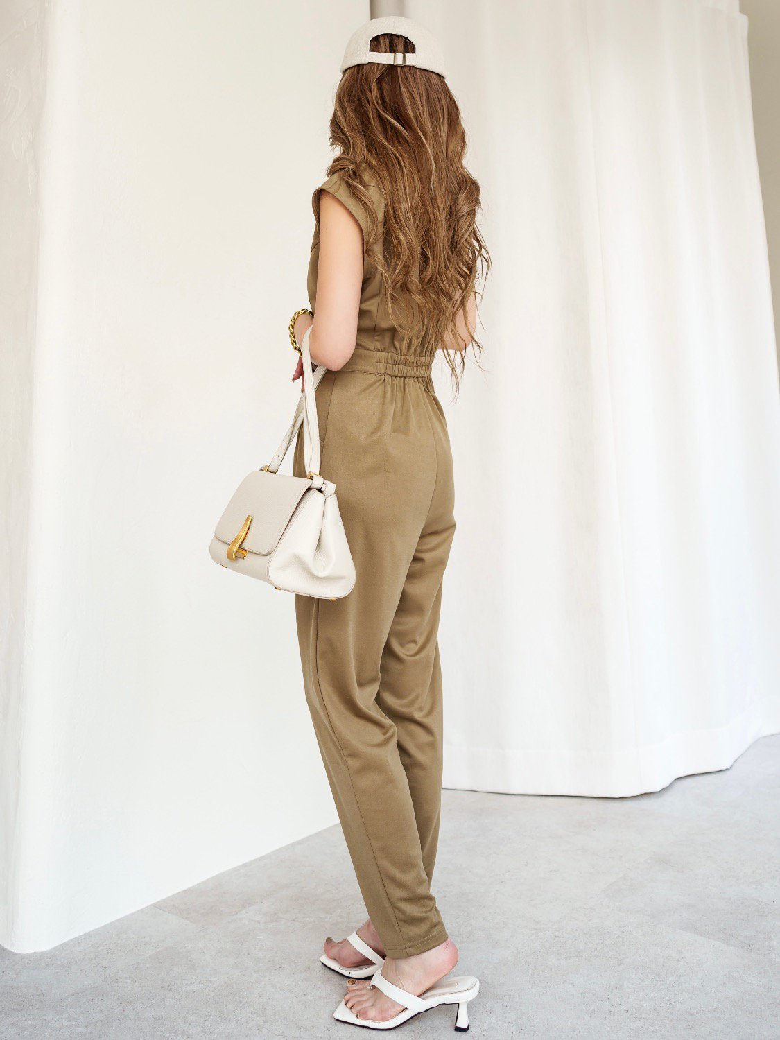 ノッチドカラー Jumpsuit