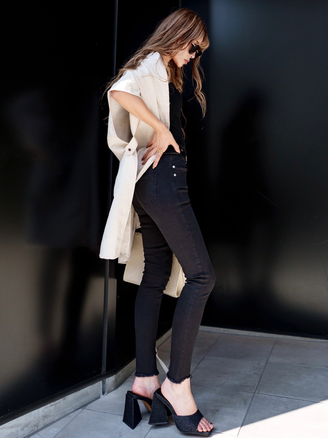 Hem-Damage Black Skinny