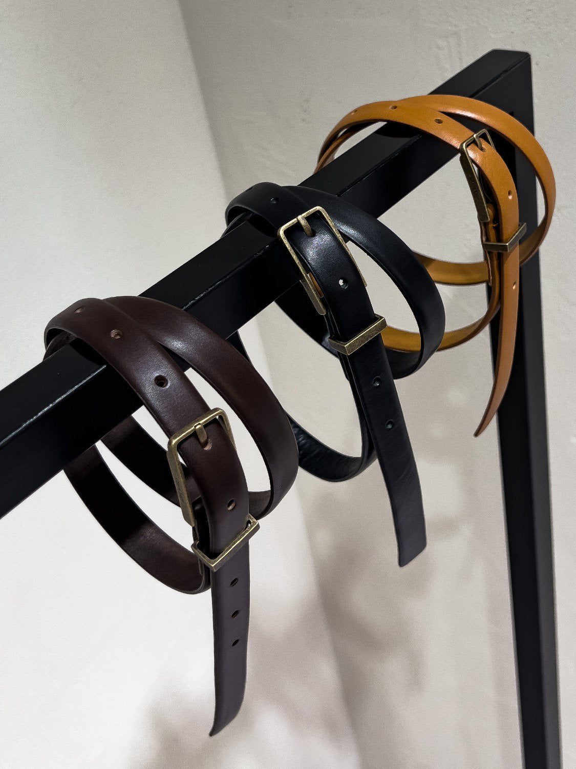 Square buckle leather belt