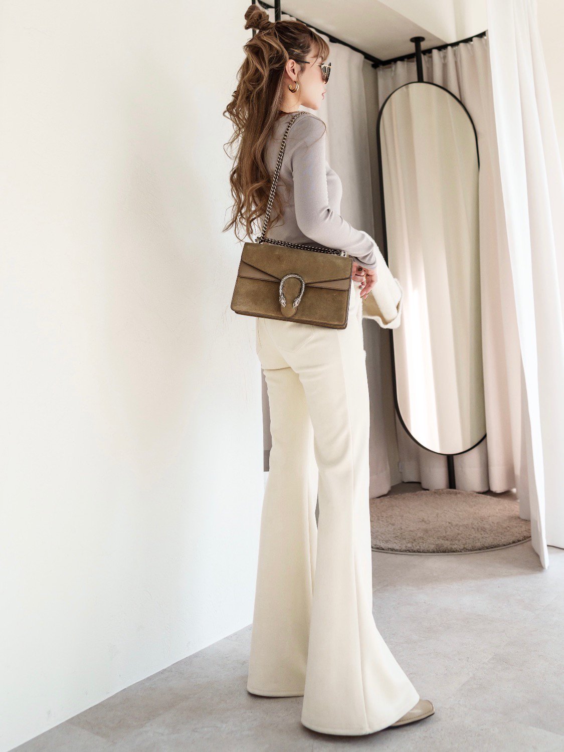 U-neck fitted top