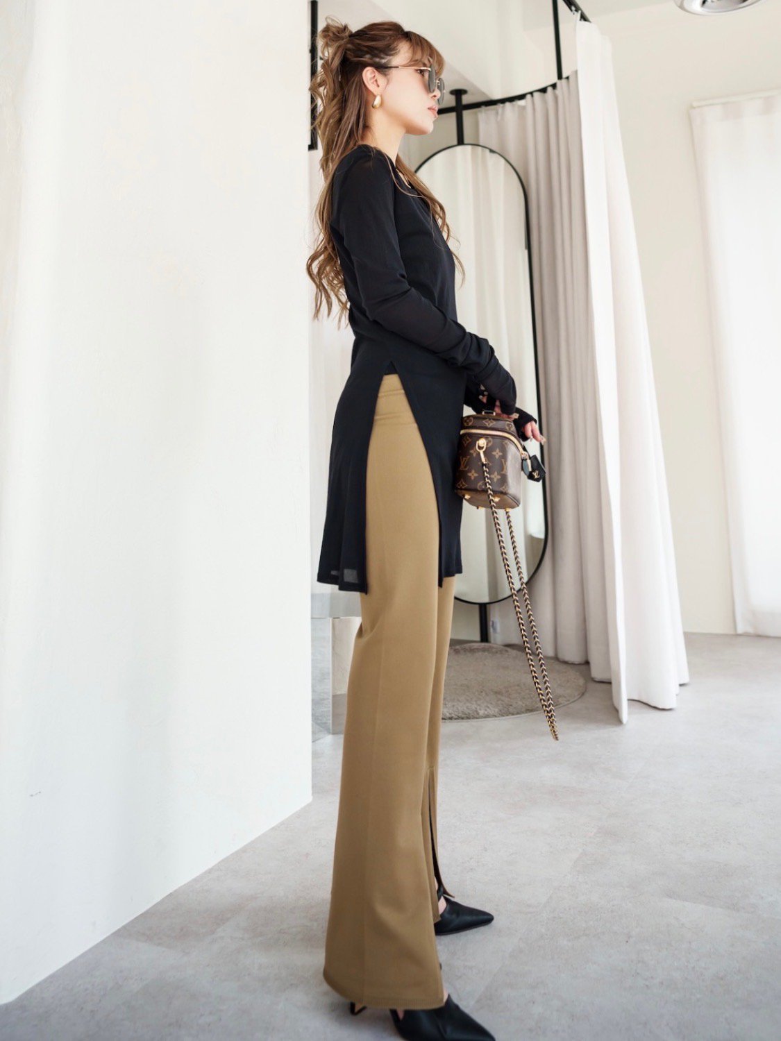 Front slit knit pants