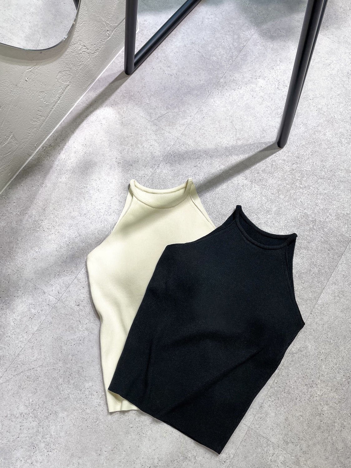 Cup-in American sleeve top