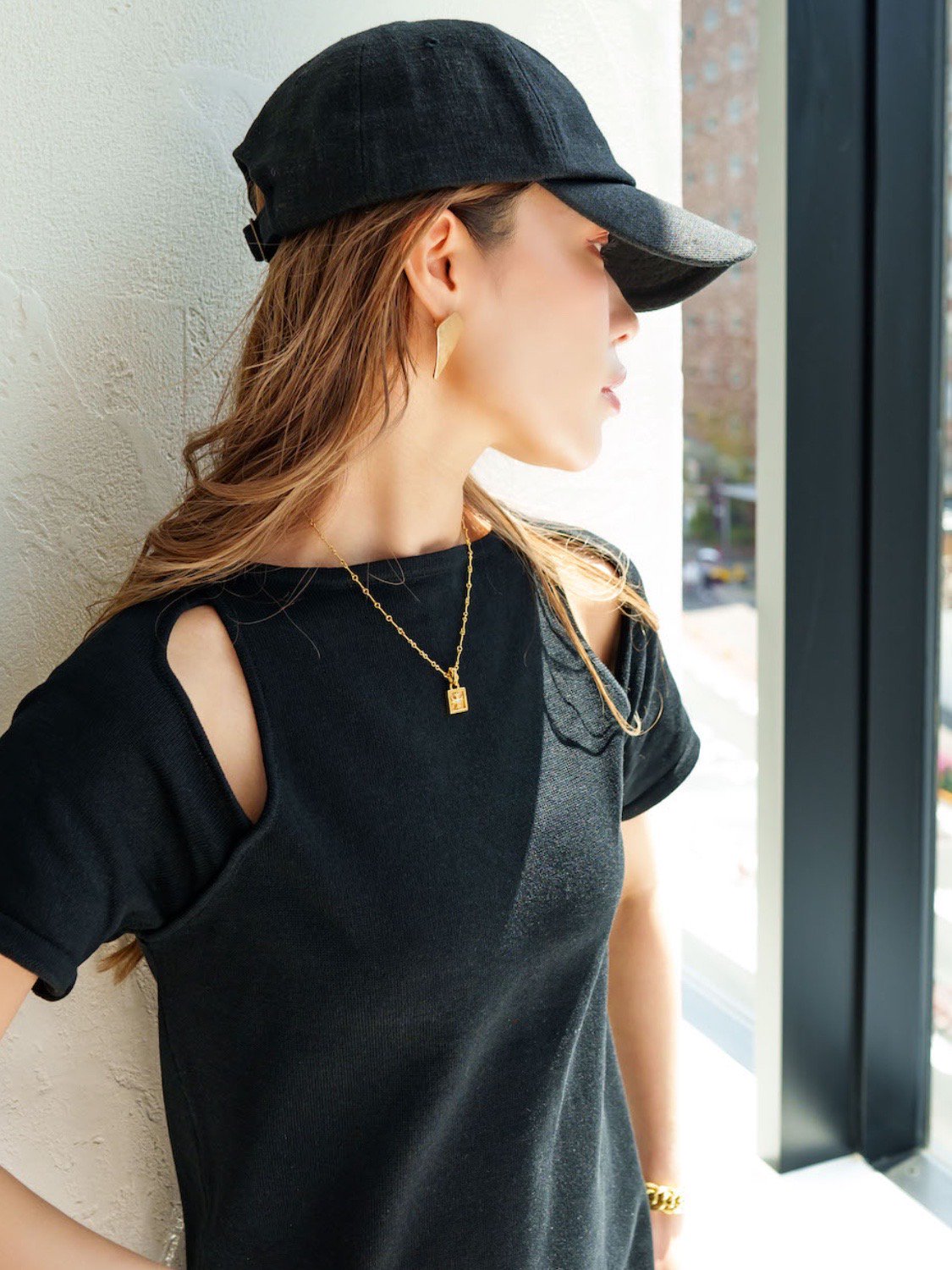 Emboss Gold Earrings