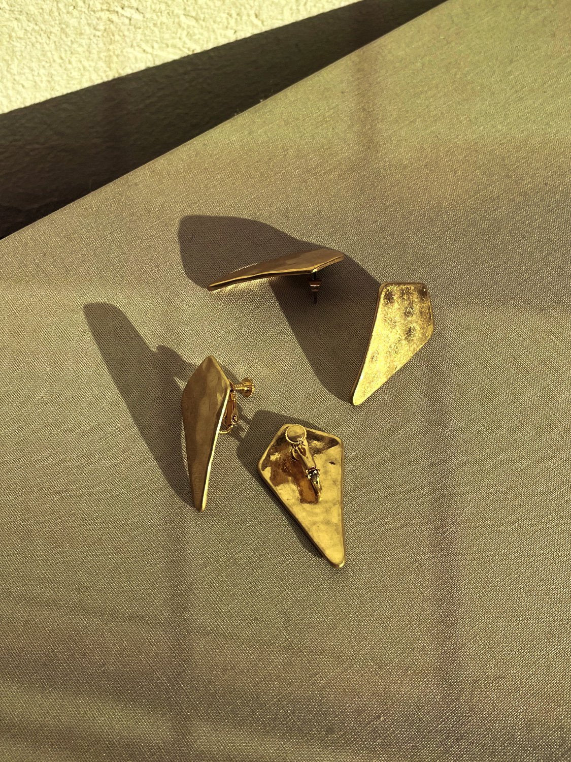 Emboss Gold Earrings