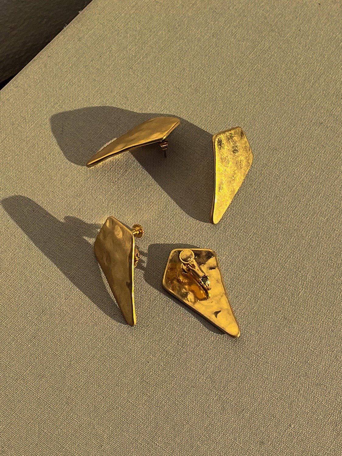 Emboss Gold Earrings