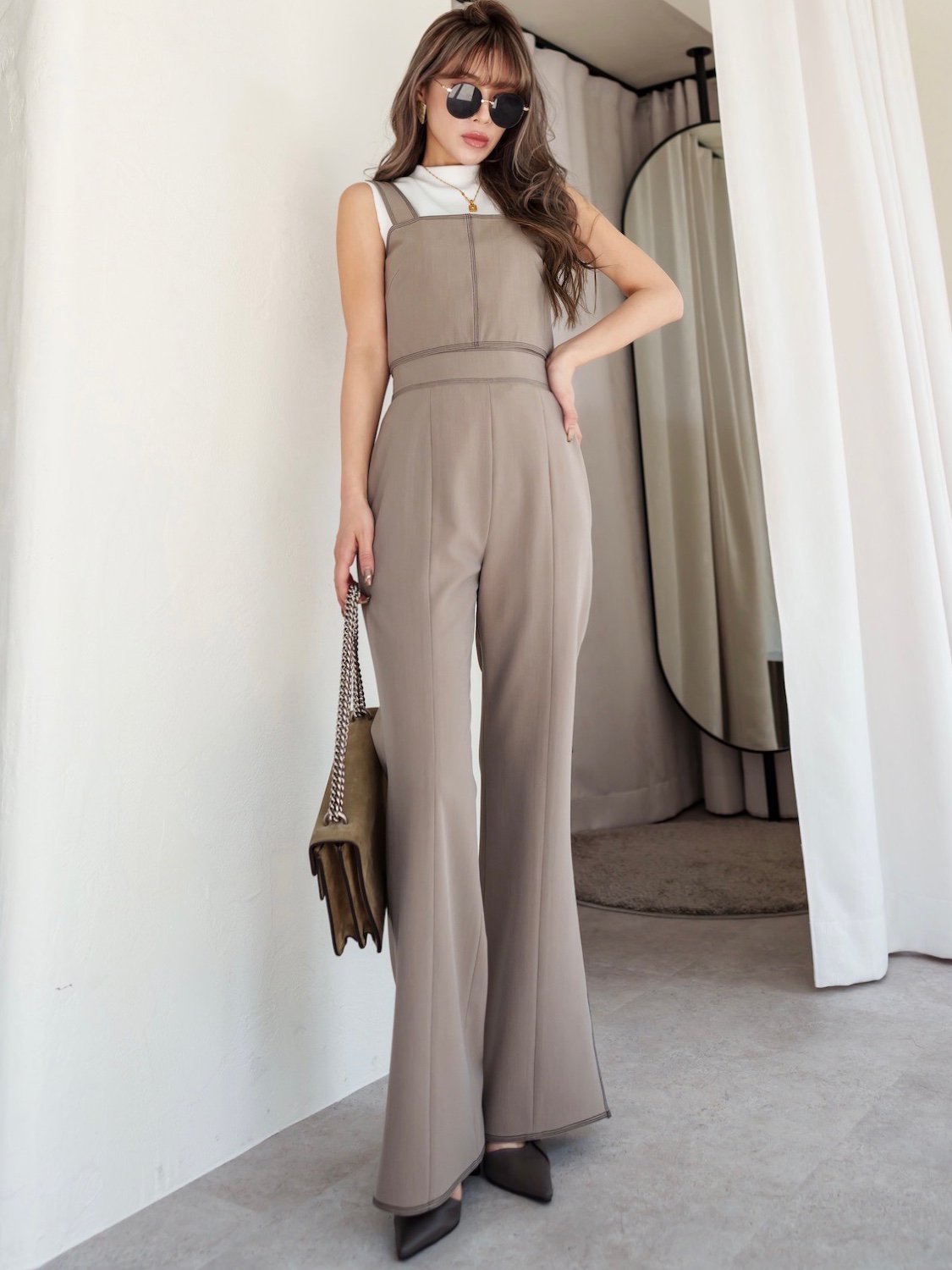 Stitched semi-flared pants