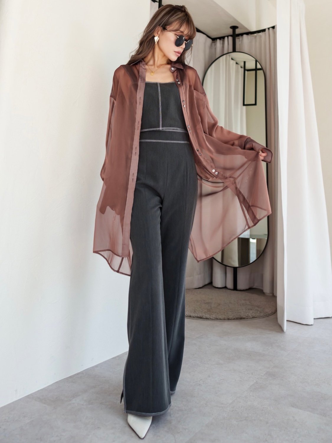 Stitched semi-flared pants