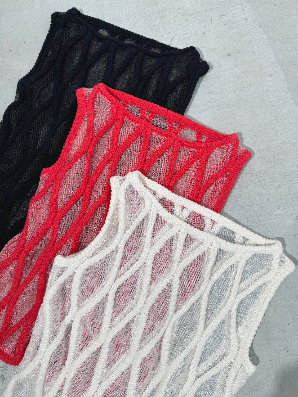 ウェービーコード ノースリーブ KNIT