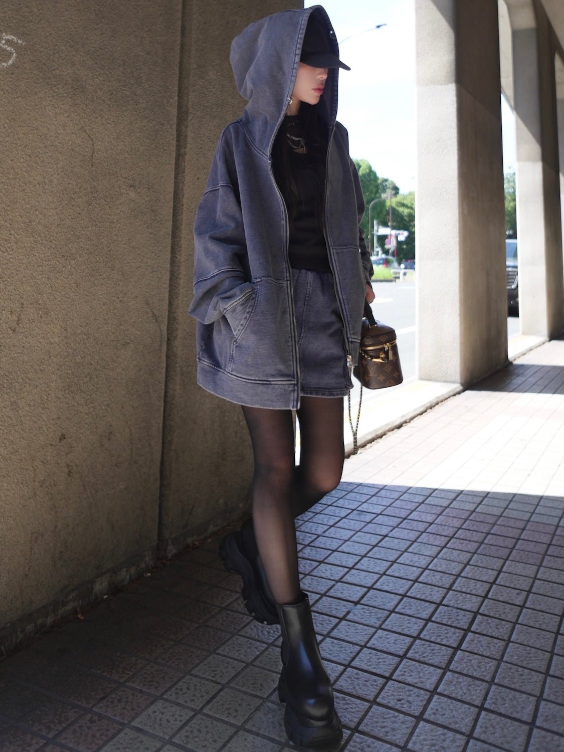 [UNISEX] ピグメント ピアス ZIP フーディー