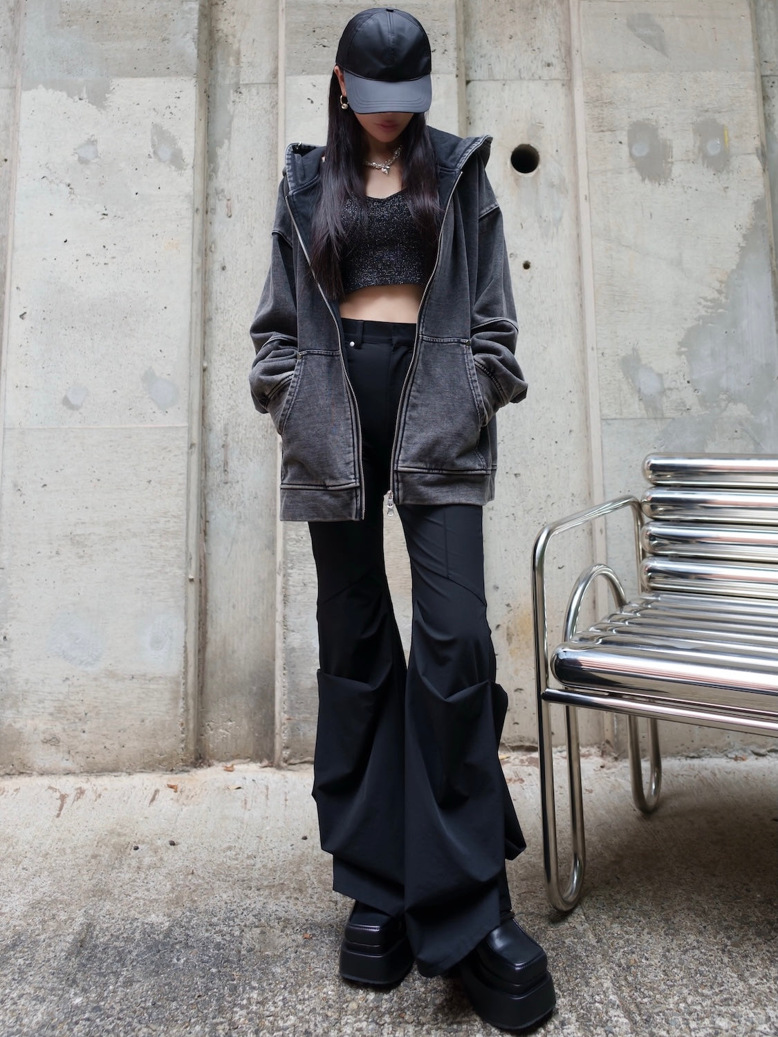 [UNISEX] ピグメント ピアス ZIP フーディー
