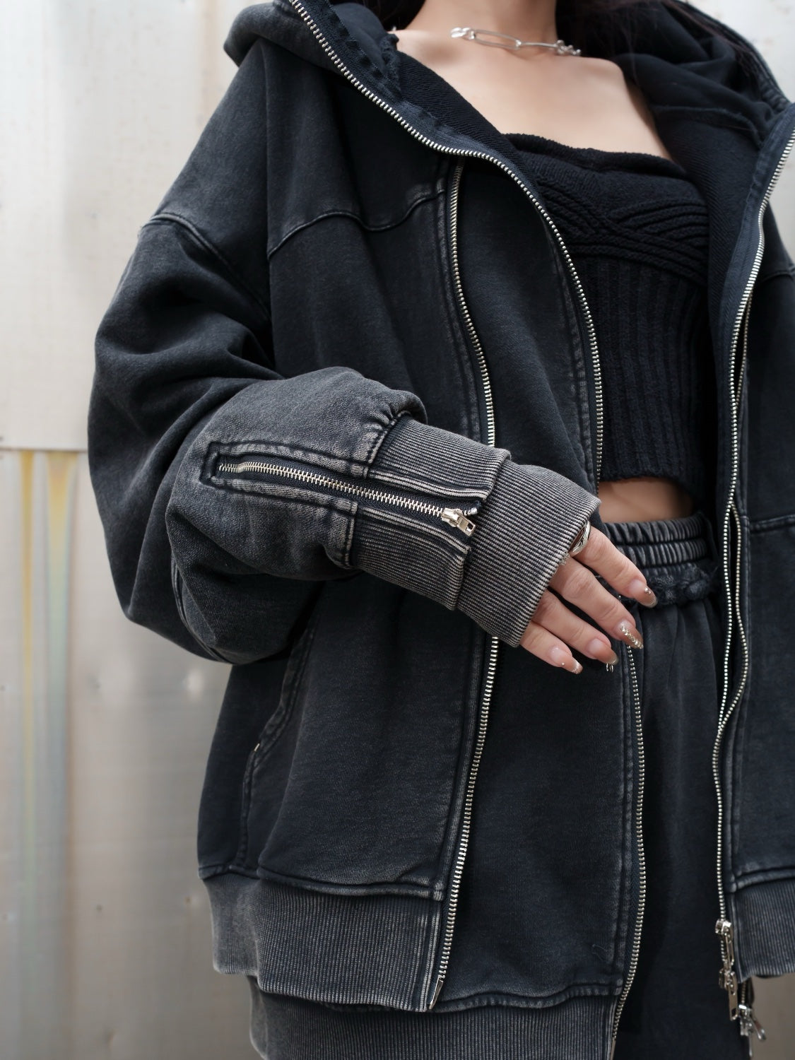 [UNISEX] ピグメント Multi Zip レイヤードフーディー