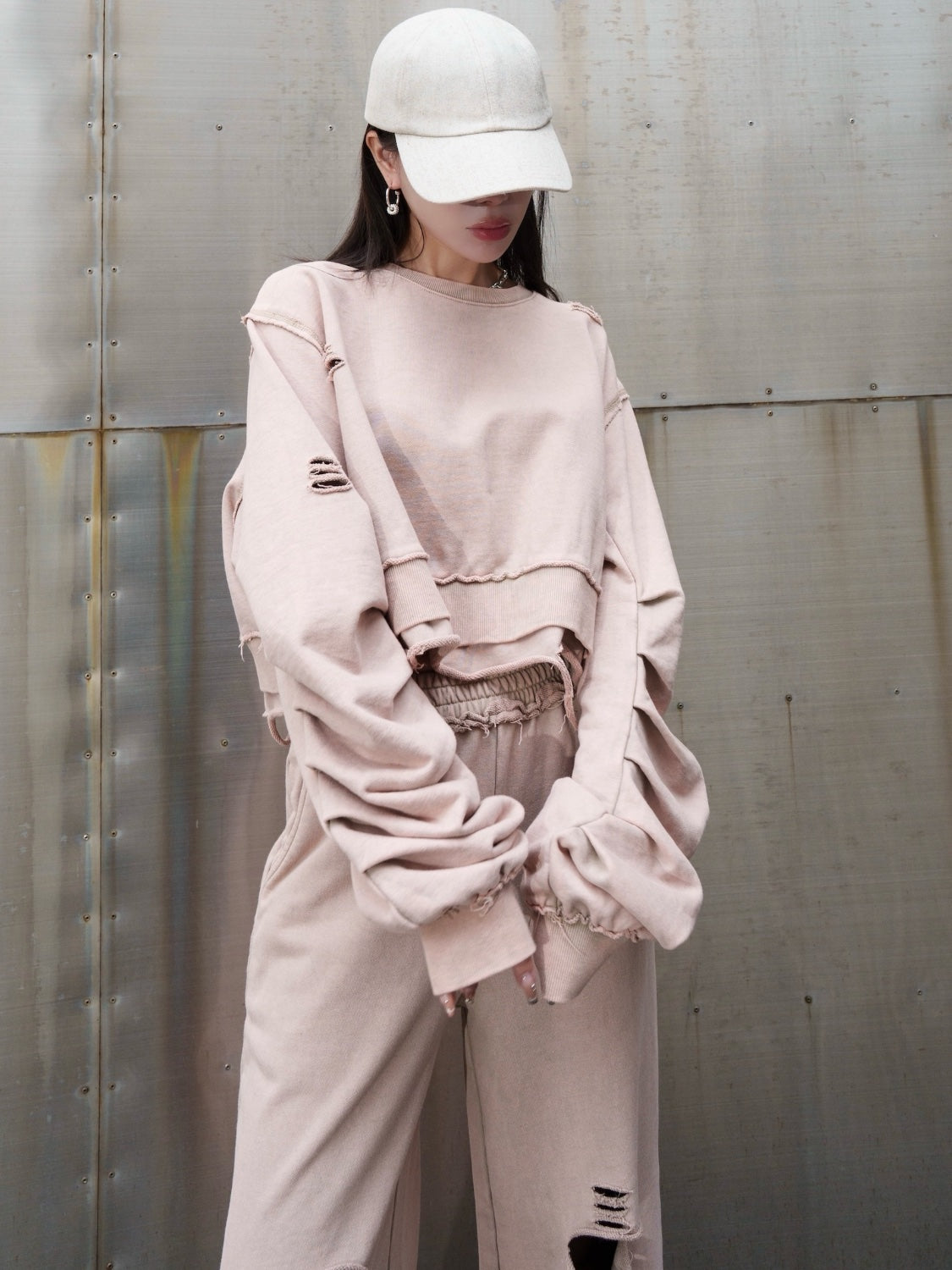 完売色！グラムリップス　バックオープン スラブKNIT フーディー TOPS